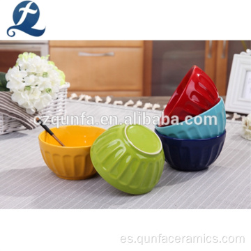 Tazón de arroz de cerámica de vajilla con textura colorida del hogar
